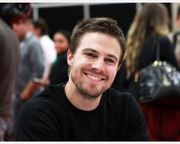 Stephen Amell, the other secret identity